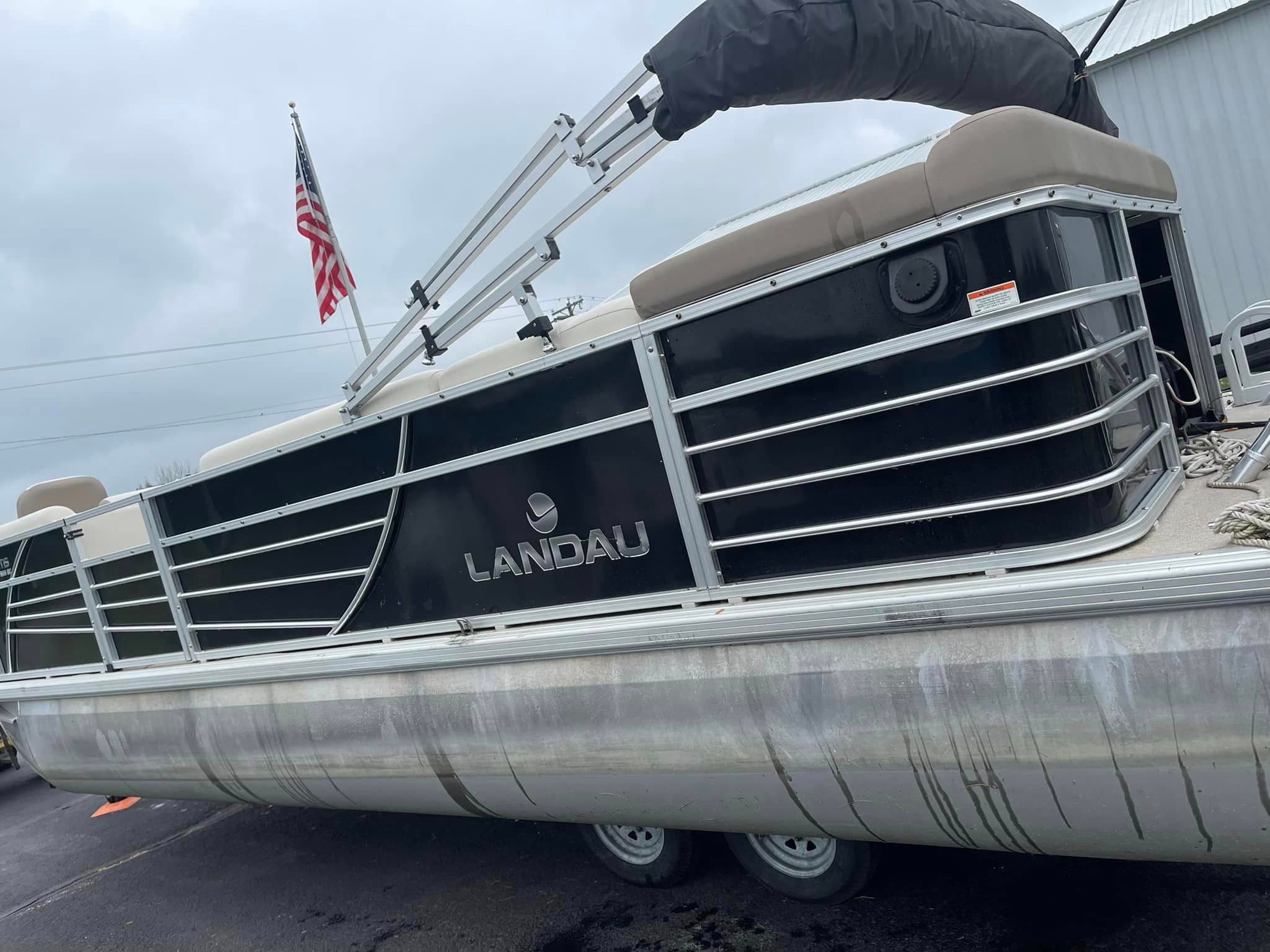 Auto Detailing - Pontoon boat - Professional Detailing Wisconsin Dells