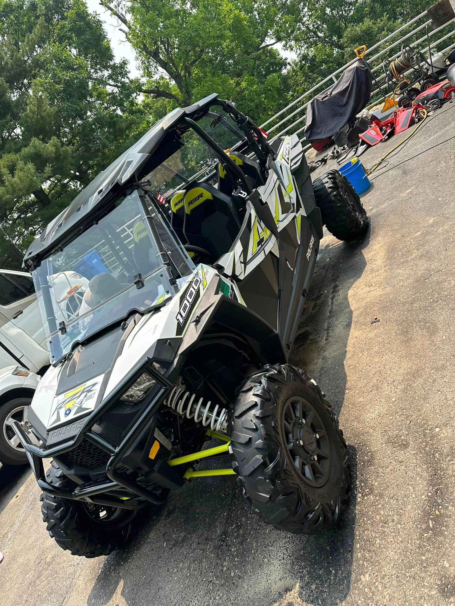 Polaris RZR 1000 — Powersports Detail preview